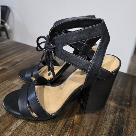Gianni Bini Black After Hours Strappy Heeled Sandals - Picture 2 of 7